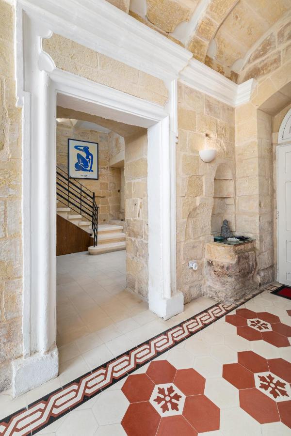 Traditional & Modern Maltese Townhouse - Rooftop Terrace And Sea Views, Close To Birgu Waterfront Cospicua Eksteriør bilde