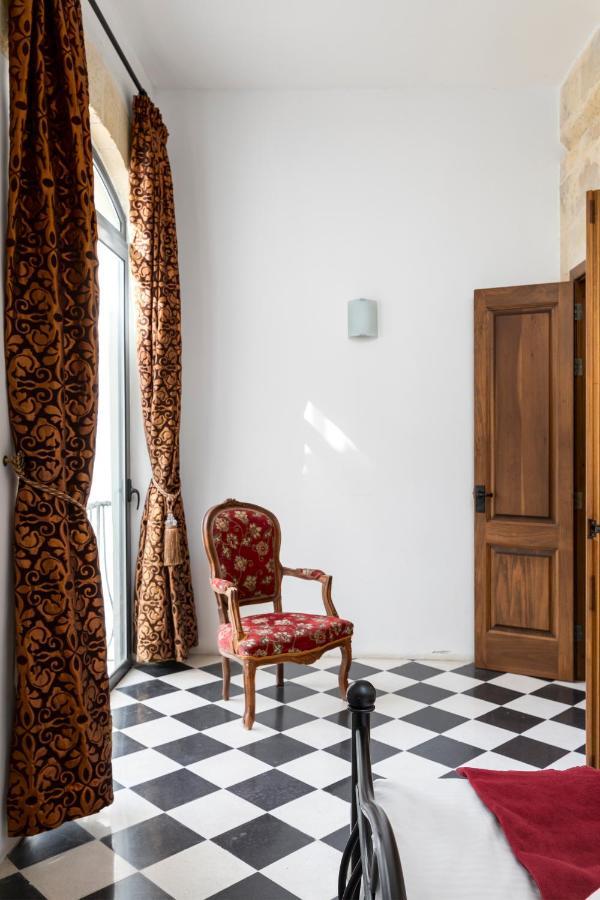 Traditional & Modern Maltese Townhouse - Rooftop Terrace And Sea Views, Close To Birgu Waterfront Cospicua Eksteriør bilde